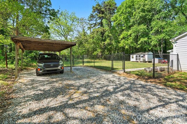 515 N Chapel Street, Landis, NC 28088