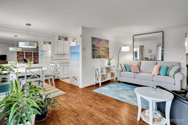 23005 Marine View Drive S, Des Moines, WA 98198