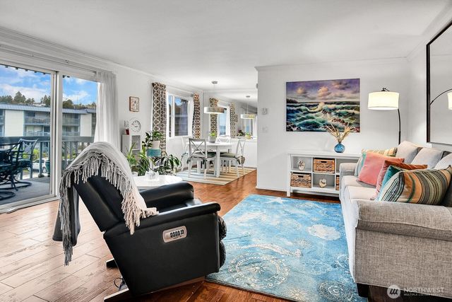 23005 Marine View Drive S, Des Moines, WA 98198