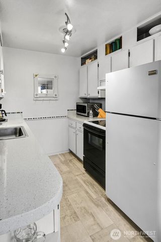 23005 Marine View Drive S, Des Moines, WA 98198