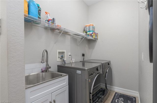 6740 Canton ST, Fort Myers, FL 33966