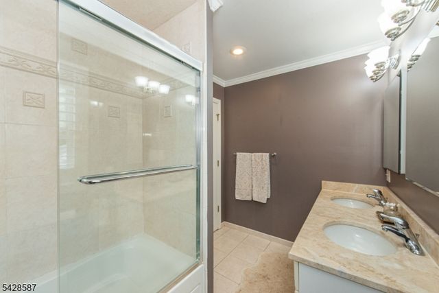 45 Junard Dr, Morris Twp., NJ 07960
