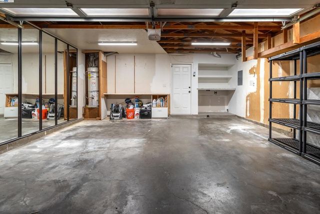 20111 W RIDGE Ct 12, Castro Valley, CA 94546