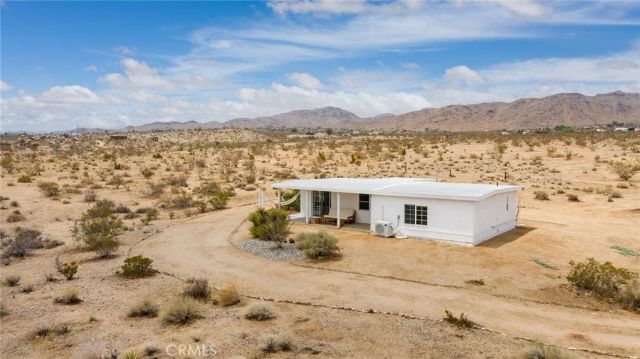 55921 Ornelas Lane, Landers, CA 92285