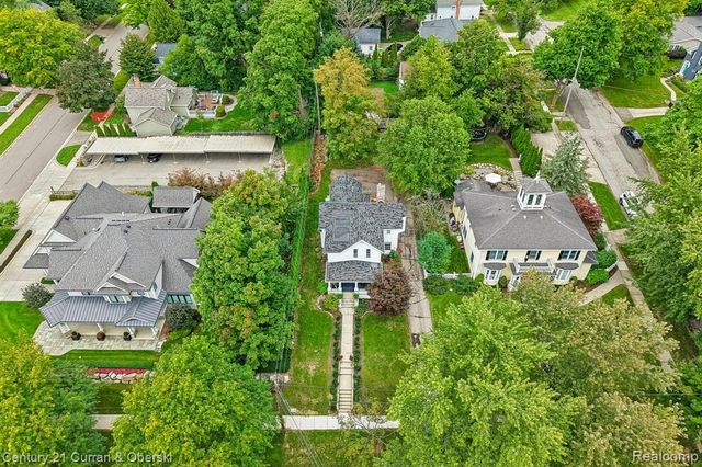 319 E Commerce Street, Milford, MI 48381