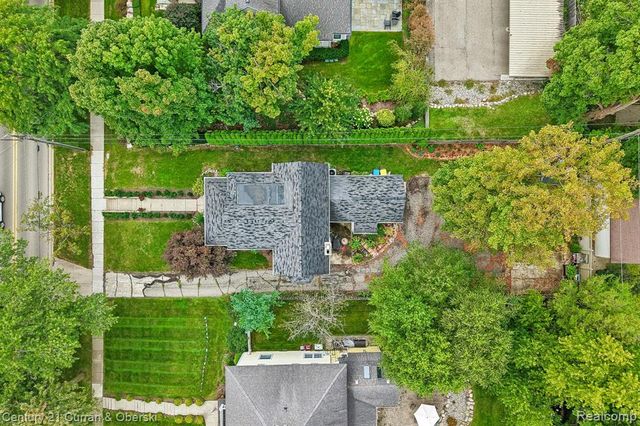 319 E Commerce Street, Milford, MI 48381