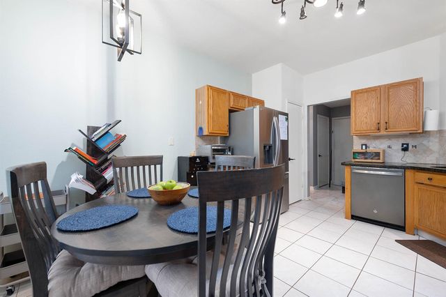 739 Apple Blossom Drive, Pearland, TX 77584