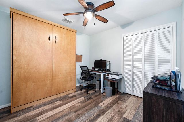 739 Apple Blossom Drive, Pearland, TX 77584