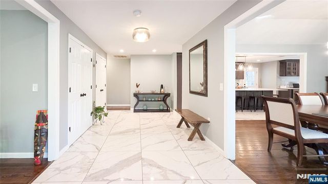 240 E Clinton Avenue, Tenafly, NJ 07670