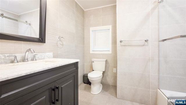 240 E Clinton Avenue, Tenafly, NJ 07670