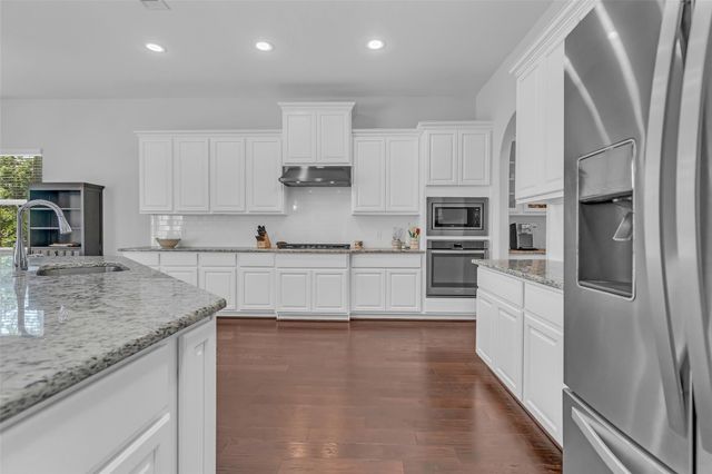 232 Magnolia Reserve Loop, Magnolia, TX 77354