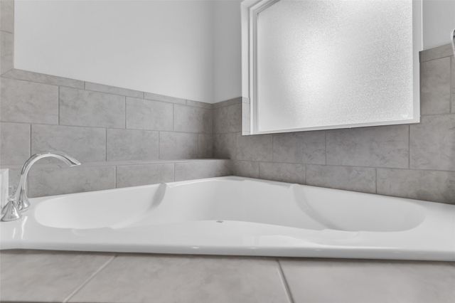232 Magnolia Reserve Loop, Magnolia, TX 77354