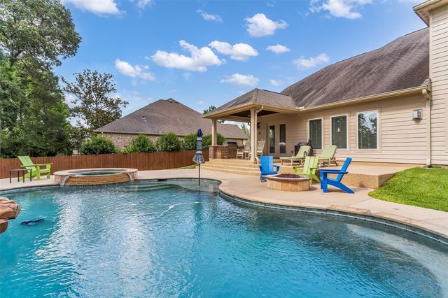 232 Magnolia Reserve Loop, Magnolia, TX 77354