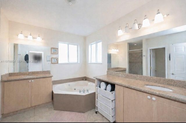 20470 NW 12th Ct, Miami Gardens, FL 33169