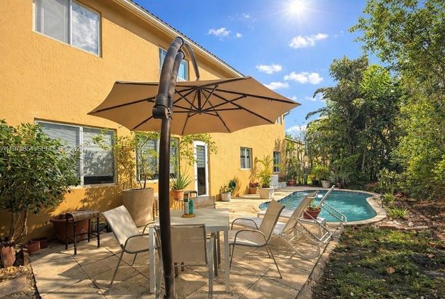 20470 NW 12th Ct, Miami Gardens, FL 33169