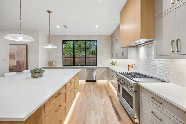 4413 Somerville Avenue, Dallas, TX 75206