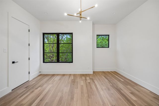 4413 Somerville Avenue, Dallas, TX 75206