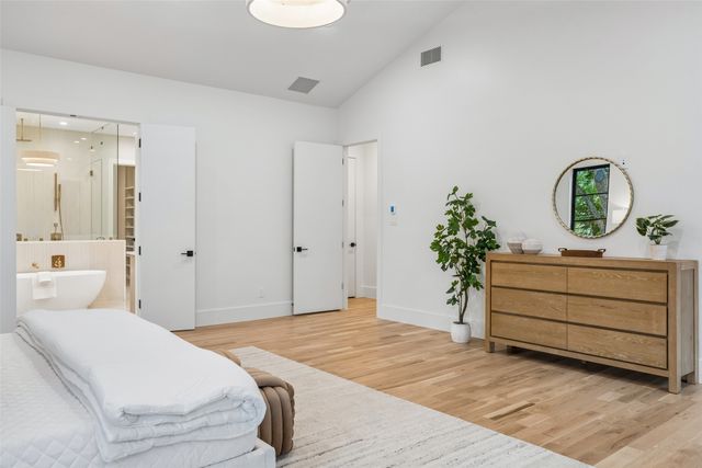 4413 Somerville Avenue, Dallas, TX 75206