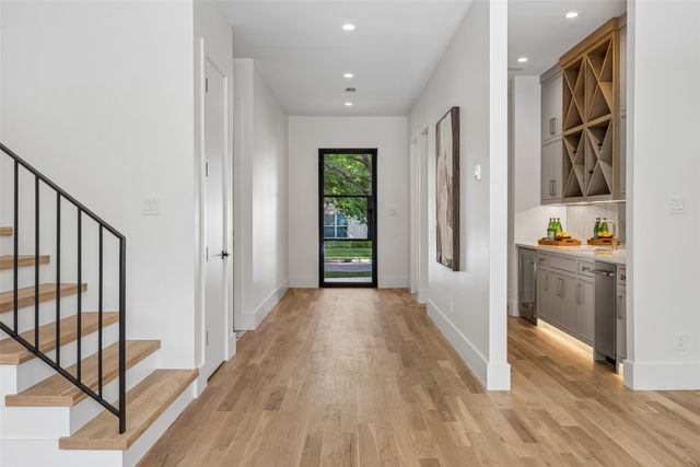4413 Somerville Avenue, Dallas, TX 75206