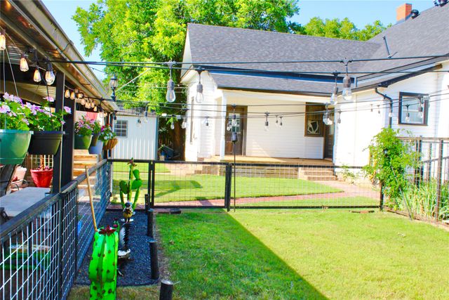 412 Locust Street, Merkel, TX 79536
