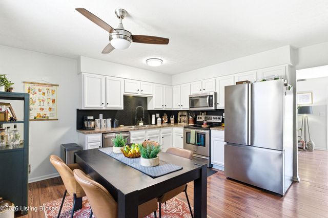 6109 Kirkwood Ct, Louisville, KY 40229