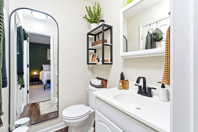 6109 Kirkwood Ct, Louisville, KY 40229