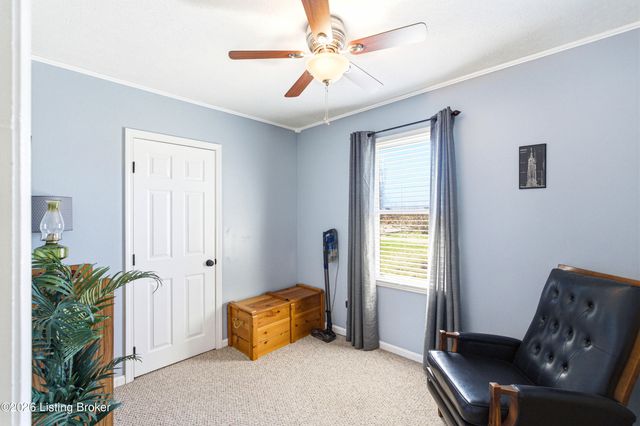 6109 Kirkwood Ct, Louisville, KY 40229