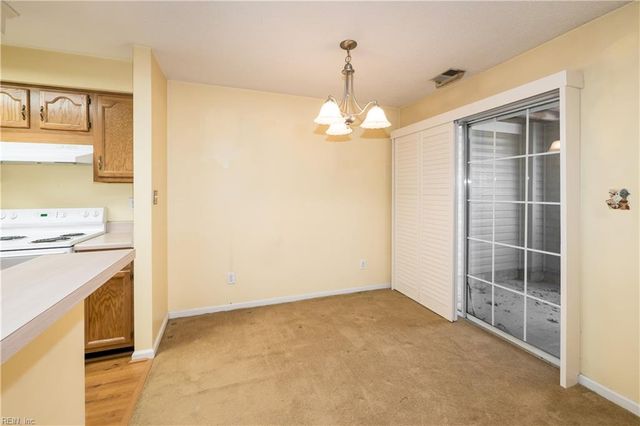 327 Gainsborough SQ, Chesapeake, VA 23320