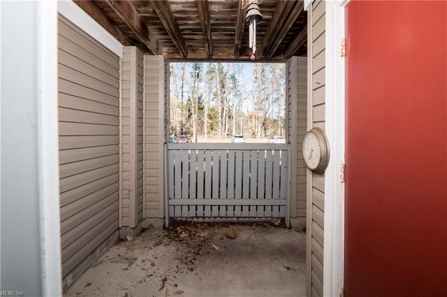 327 Gainsborough SQ, Chesapeake, VA 23320