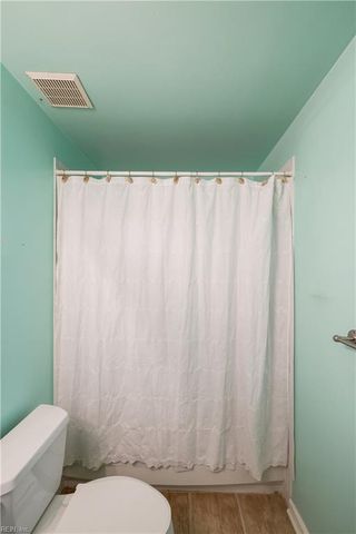 327 Gainsborough SQ, Chesapeake, VA 23320