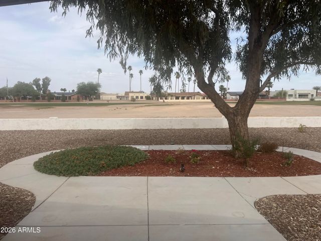 14719 S COUNTRY CLUB Way, Arizona City, AZ 85123