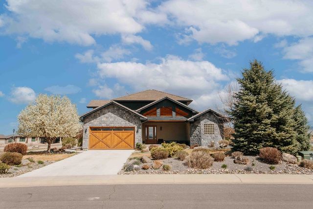 2125 Fellows Drive, Montrose, CO 81401