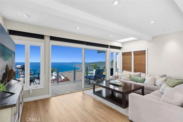 1091 La Mirada Street, Laguna Beach, CA 92651