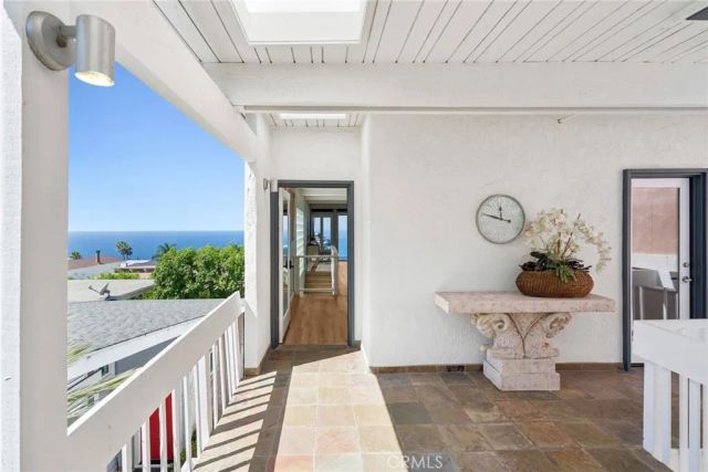 1091 La Mirada Street, Laguna Beach, CA 92651