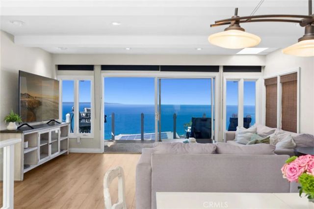 1091 La Mirada Street, Laguna Beach, CA 92651