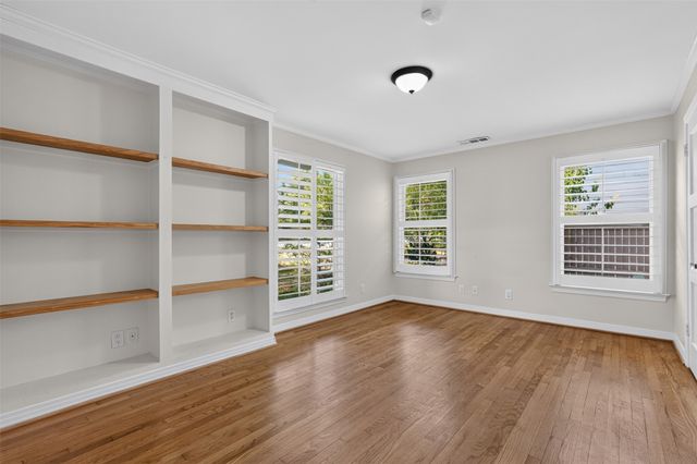 8515 Midway Road, Dallas, TX 75209