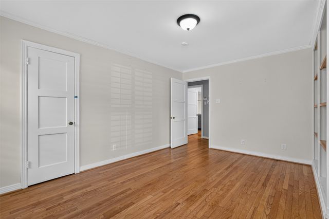 8515 Midway Road, Dallas, TX 75209