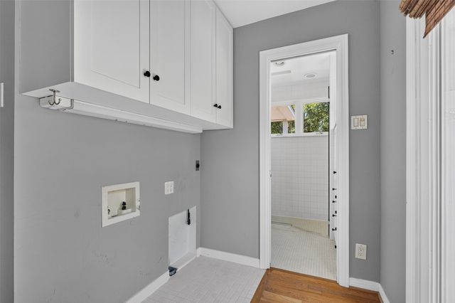 8515 Midway Road, Dallas, TX 75209