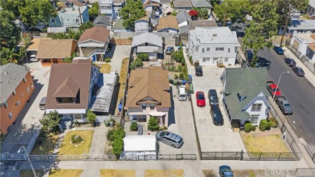 927 E 28th St, Los Angeles, CA 90011
