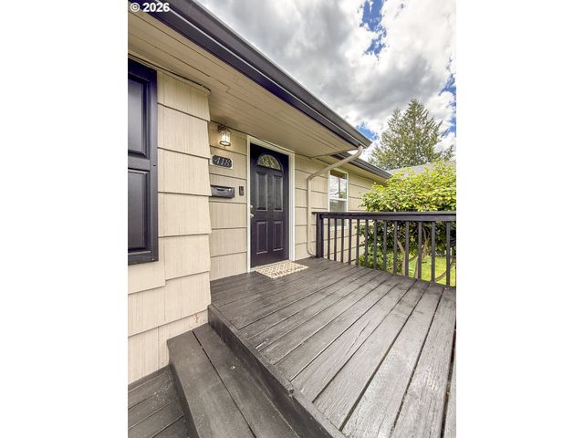 418 WILLAMETTE St, Oregon City, OR 97045