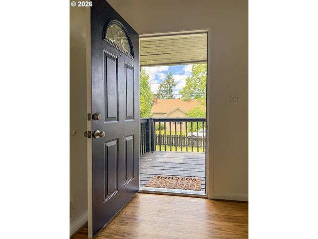 418 WILLAMETTE St, Oregon City, OR 97045