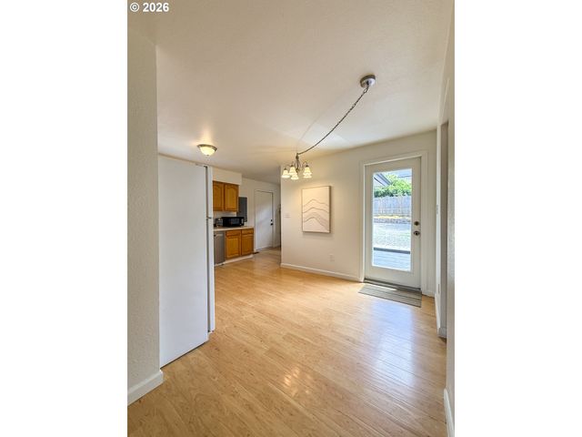 418 WILLAMETTE St, Oregon City, OR 97045