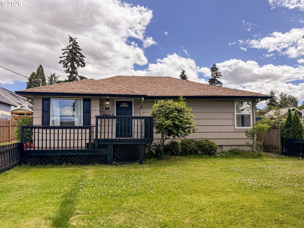 418 WILLAMETTE St, Oregon City, OR 97045