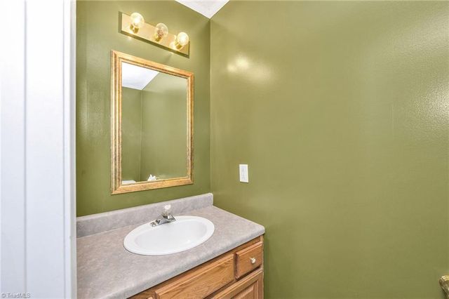 185 Mountain Dale Drive, North Wilkesboro, NC 28659