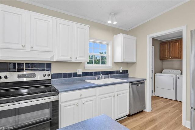 185 Mountain Dale Drive, North Wilkesboro, NC 28659