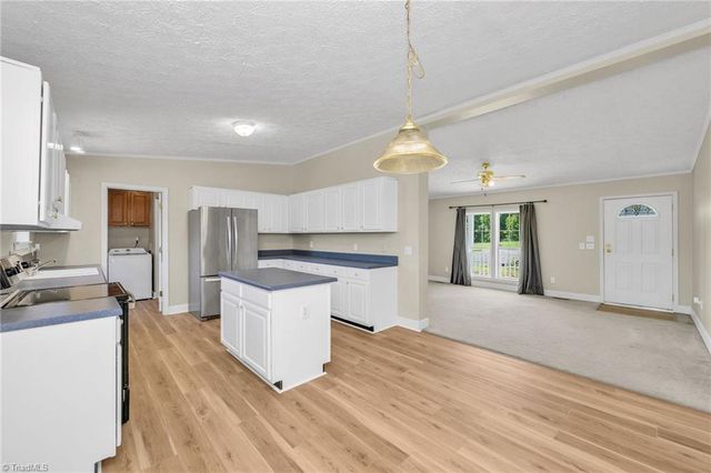 185 Mountain Dale Drive, North Wilkesboro, NC 28659
