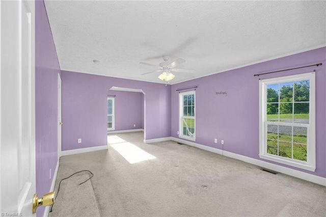 185 Mountain Dale Drive, North Wilkesboro, NC 28659