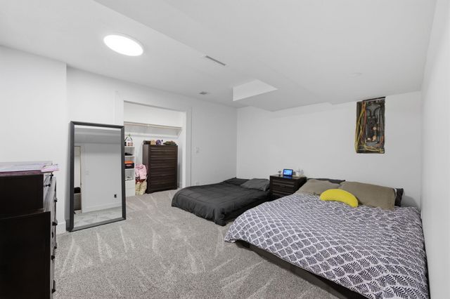 4819 E Willow Point Ct, Bel Aire, KS 67220