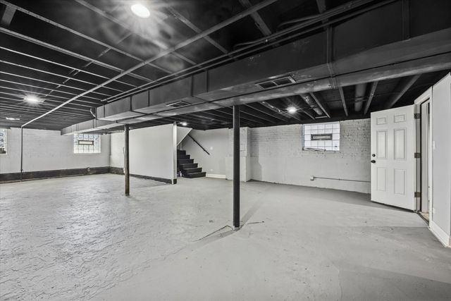 8018 S Harvard Avenue, Chicago, IL 60620