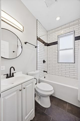 8018 S Harvard Avenue, Chicago, IL 60620